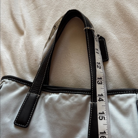 Coach handbag - Picture 16 of 16